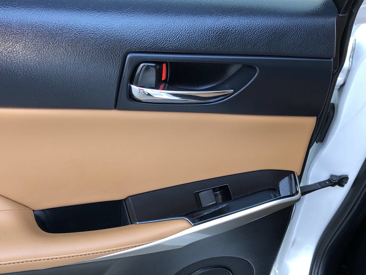 Used 2016 Lexus IS 200t RWD image 29