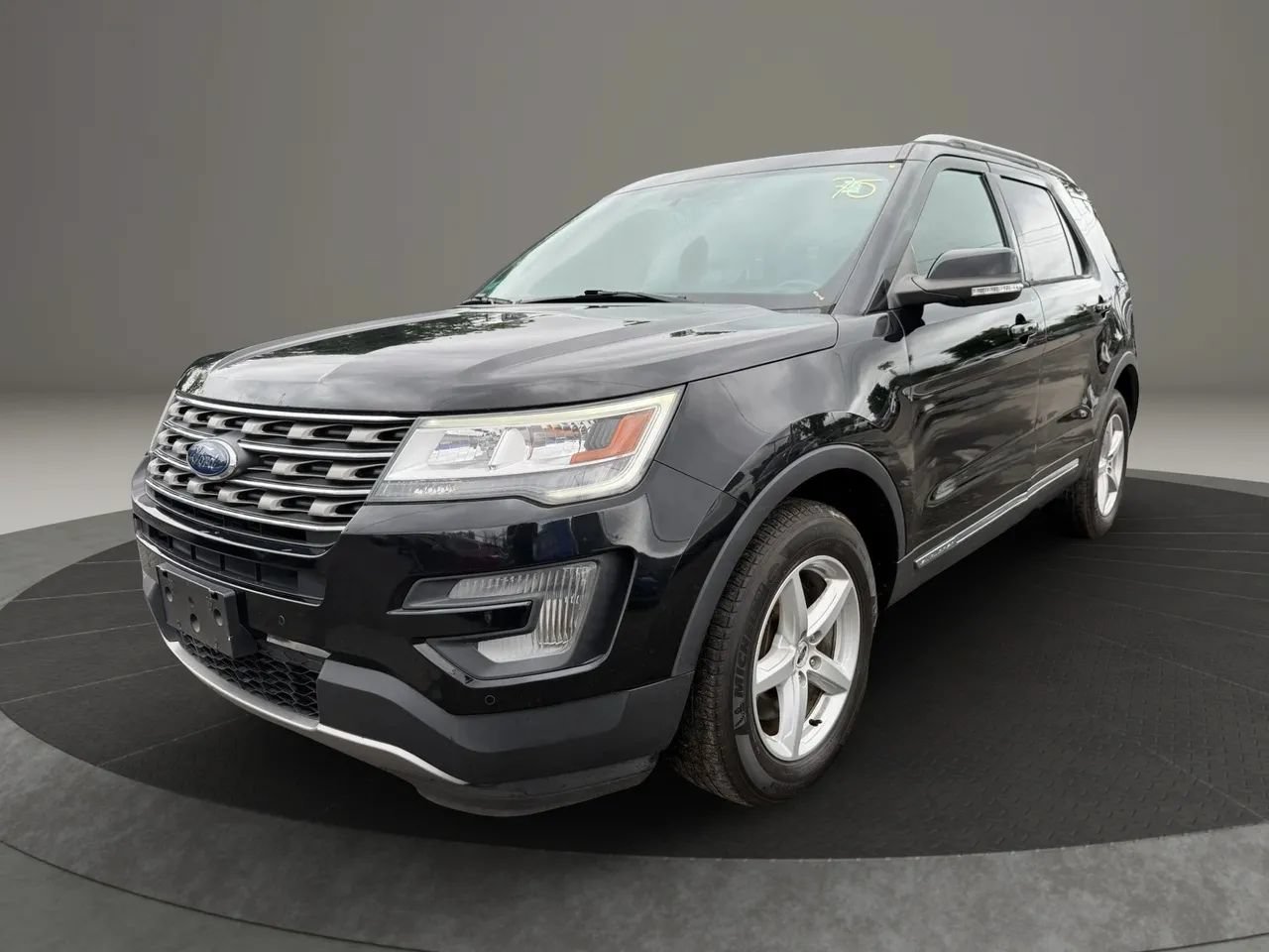 Used 2017 Ford Explorer XLT w/ Equipment Group 202A