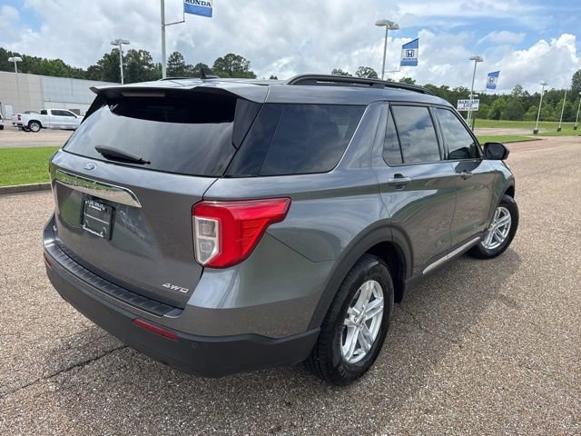 Used 2022 Ford Explorer XLT AWD/4WD image 5