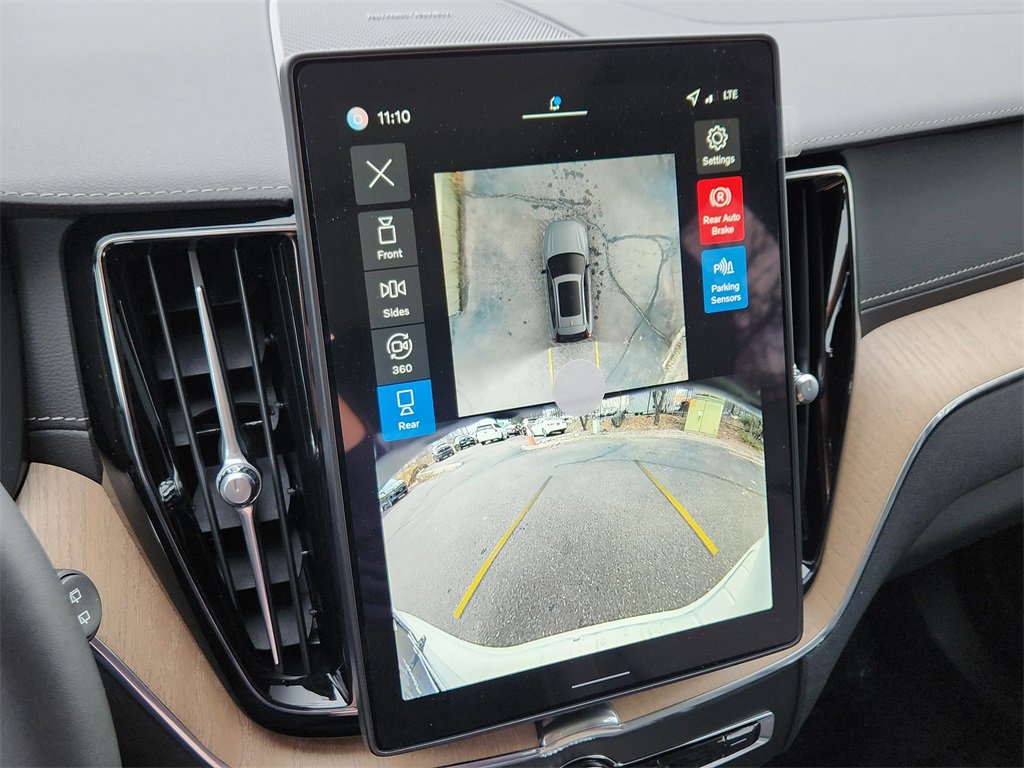 New 2026 Volvo XC60 B5 Ultra w/ Climate Package image 8