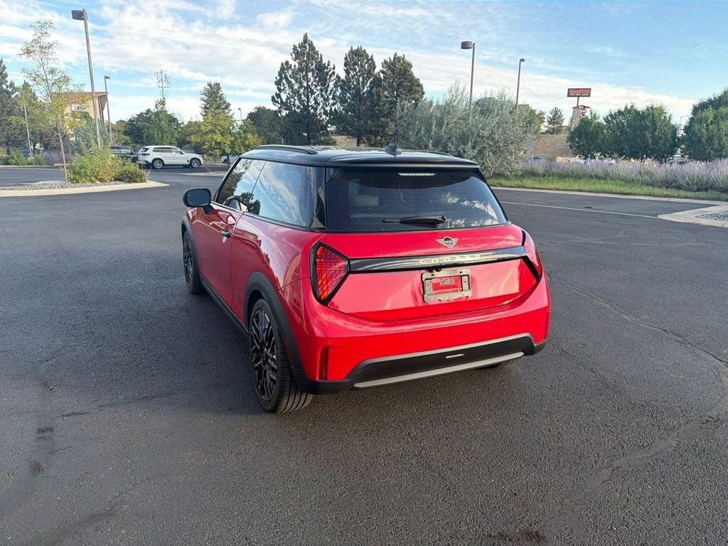 Used 2025 MINI Cooper S FWD image 3