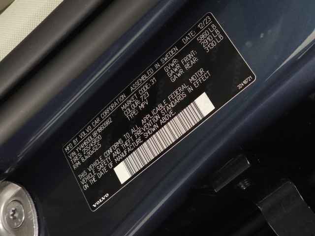 Used 2024 Volvo XC60 T8 Plus w/ Protection Package Premier image 35