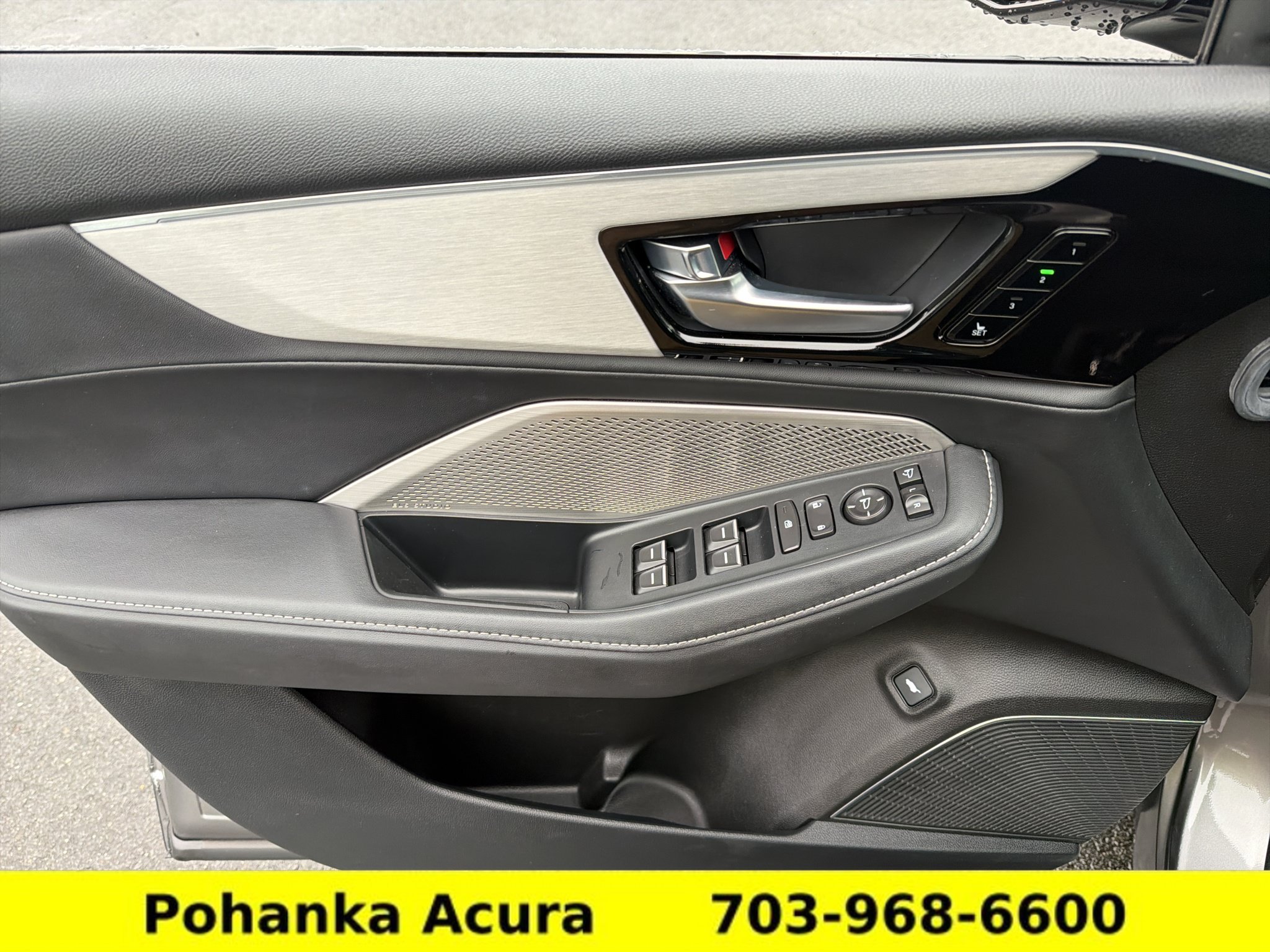 Used 2024 Acura MDX w/ Technology Package AWD/4WD image 22