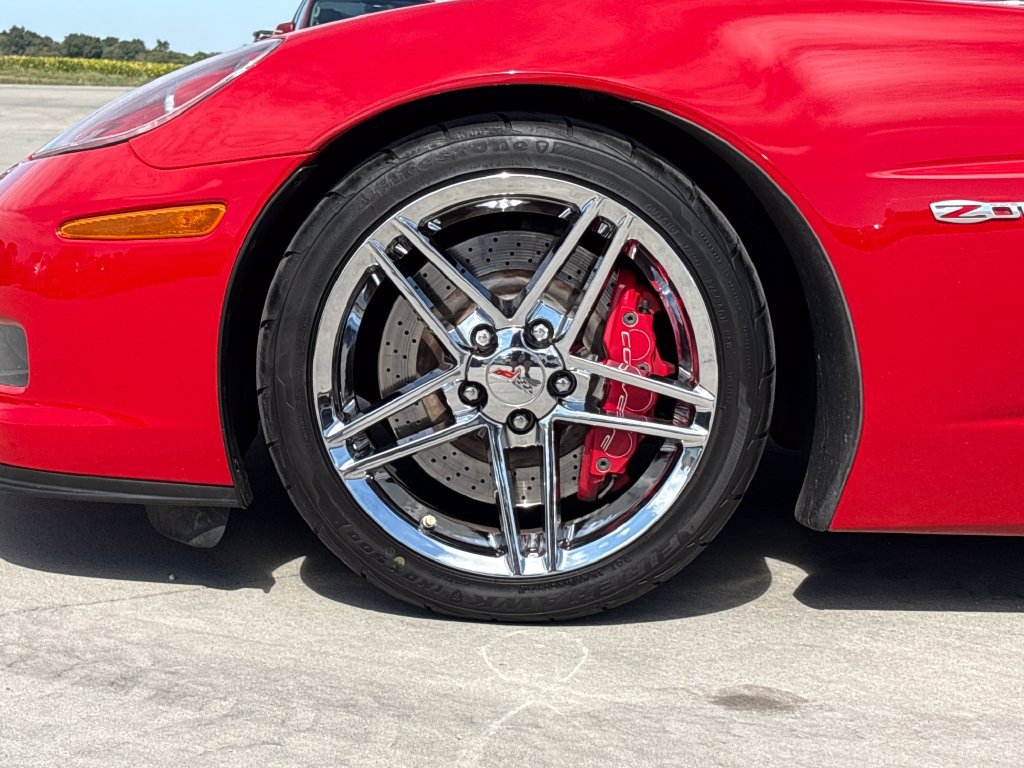 Used 2008 Chevrolet Corvette Z06 w/ Preferred Equipment Group RWD image 23