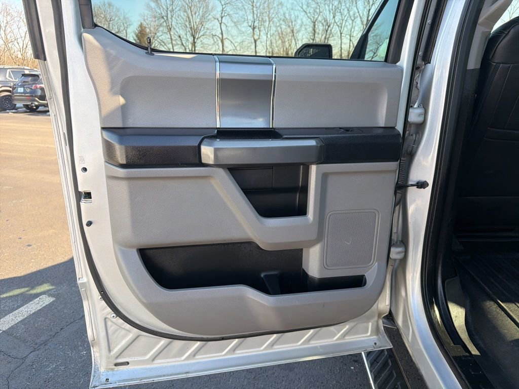 Used 2017 Ford F150 XLT w/ Equipment Group 301A Mid image 20