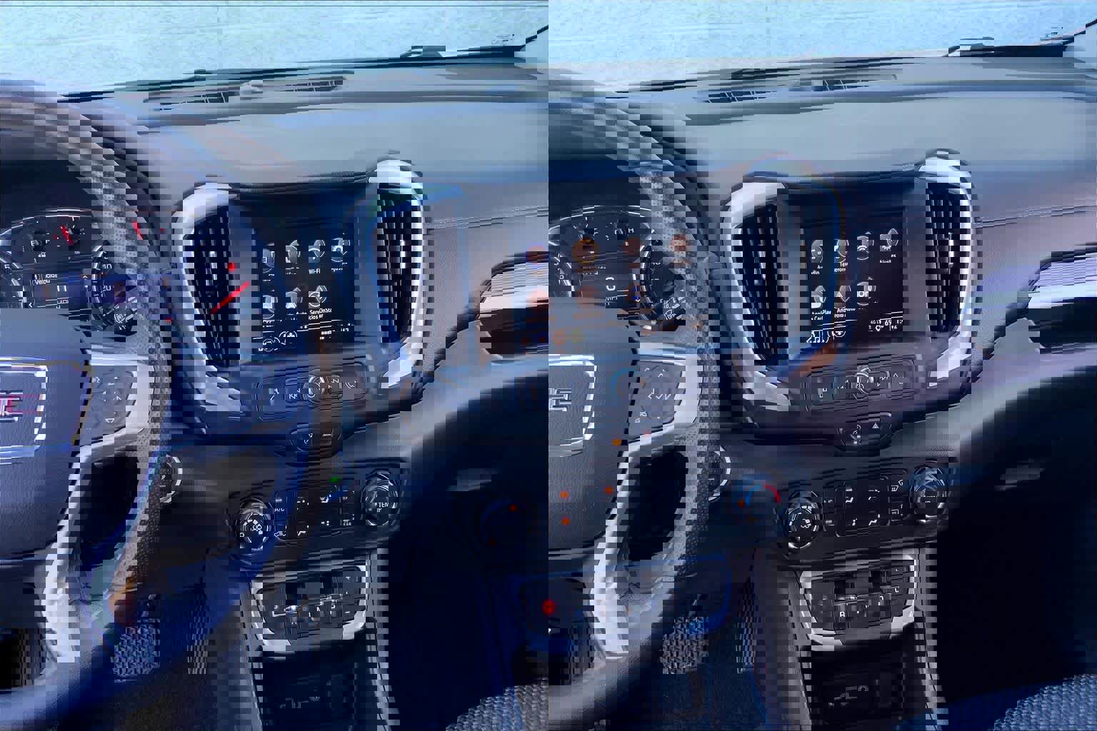 Used 2022 GMC Terrain SLE image 6