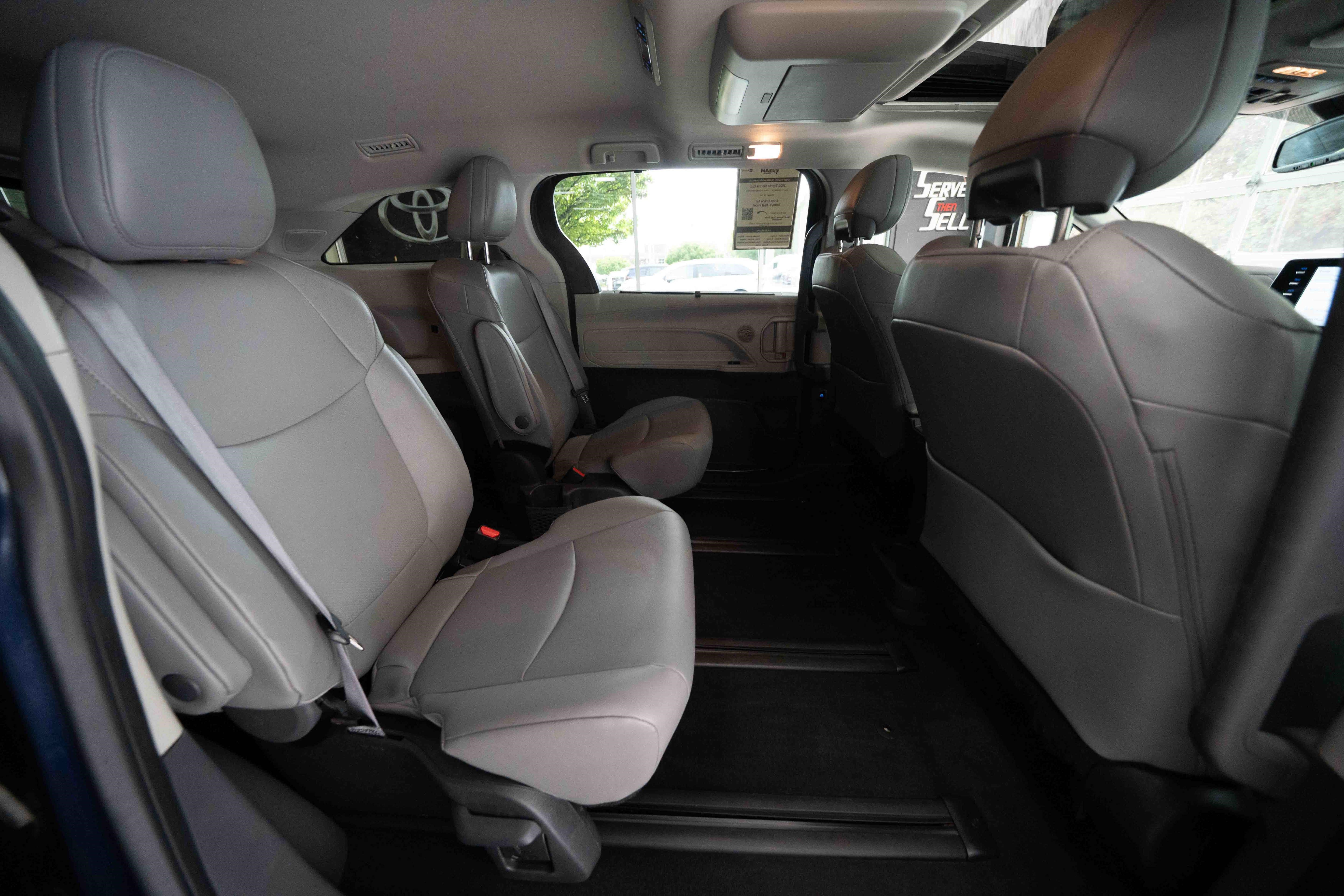 Certified 2023 Toyota Sienna XLE w/ XLE Plus Package AWD/4WD image 26