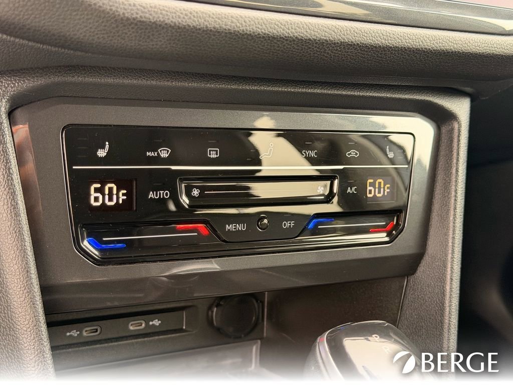 Used 2022 Volkswagen Tiguan SE image 29