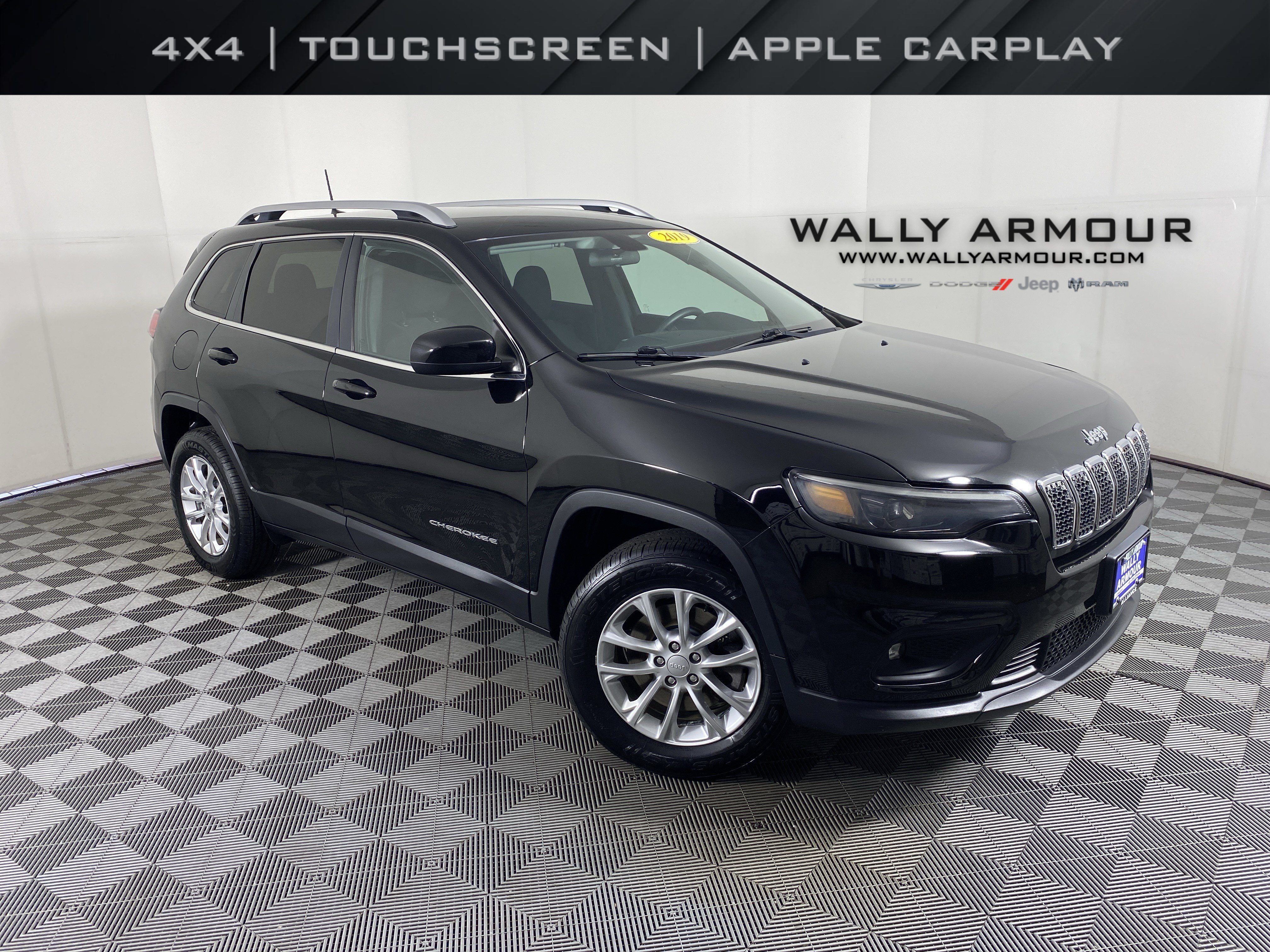 Used 2019 Jeep Cherokee Latitude w/ Popular Appearance Group