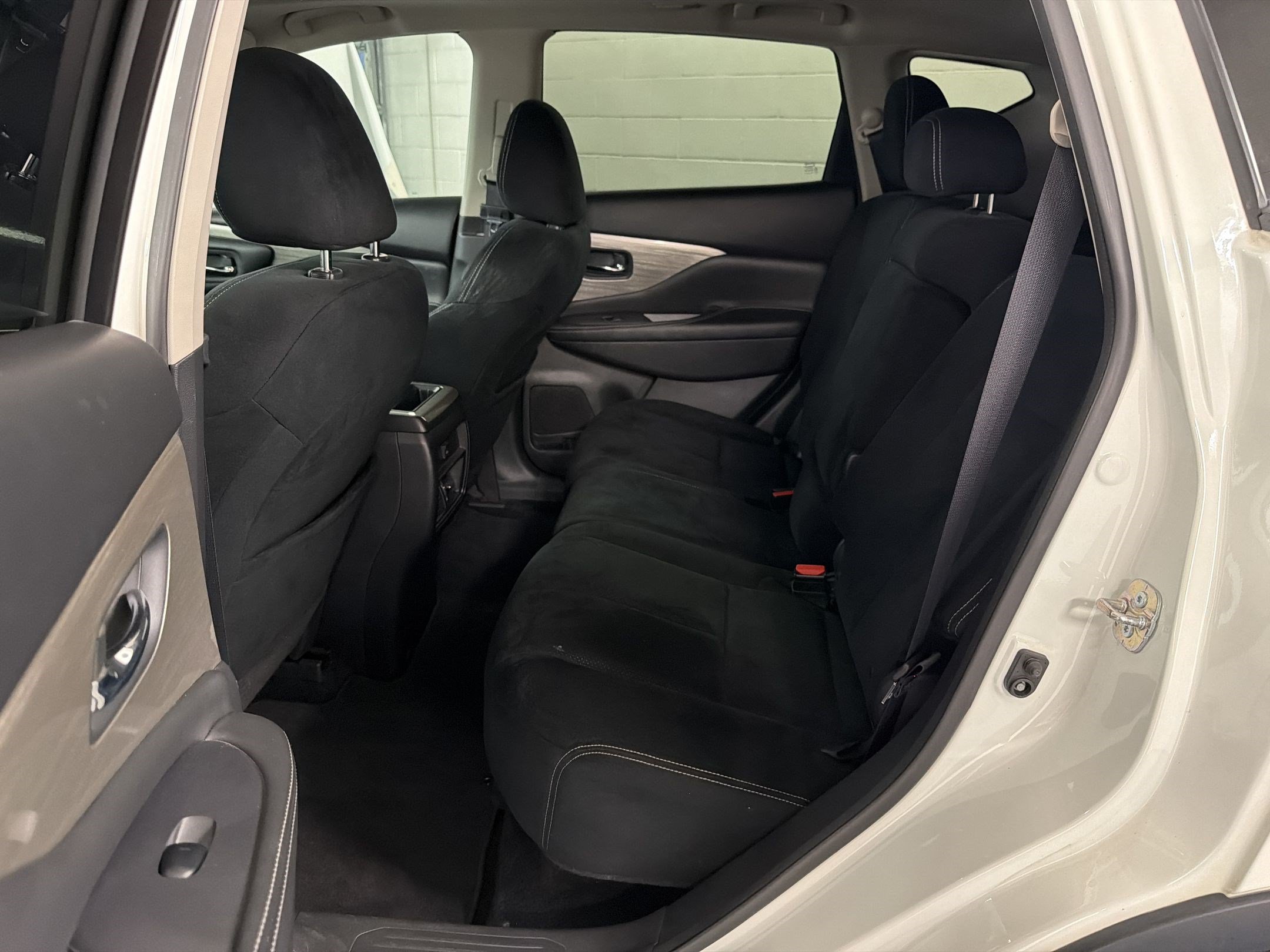 Used 2018 Nissan Murano SV w/ Premium Package AWD/4WD image 15