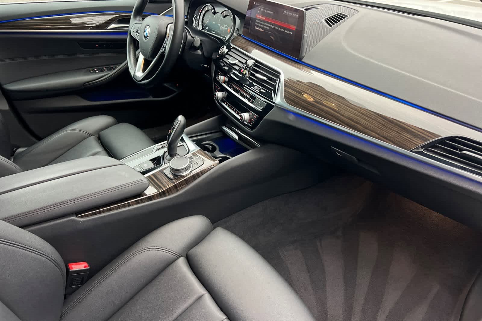 Used 2019 BMW 530i w/ Convenience Package image 15