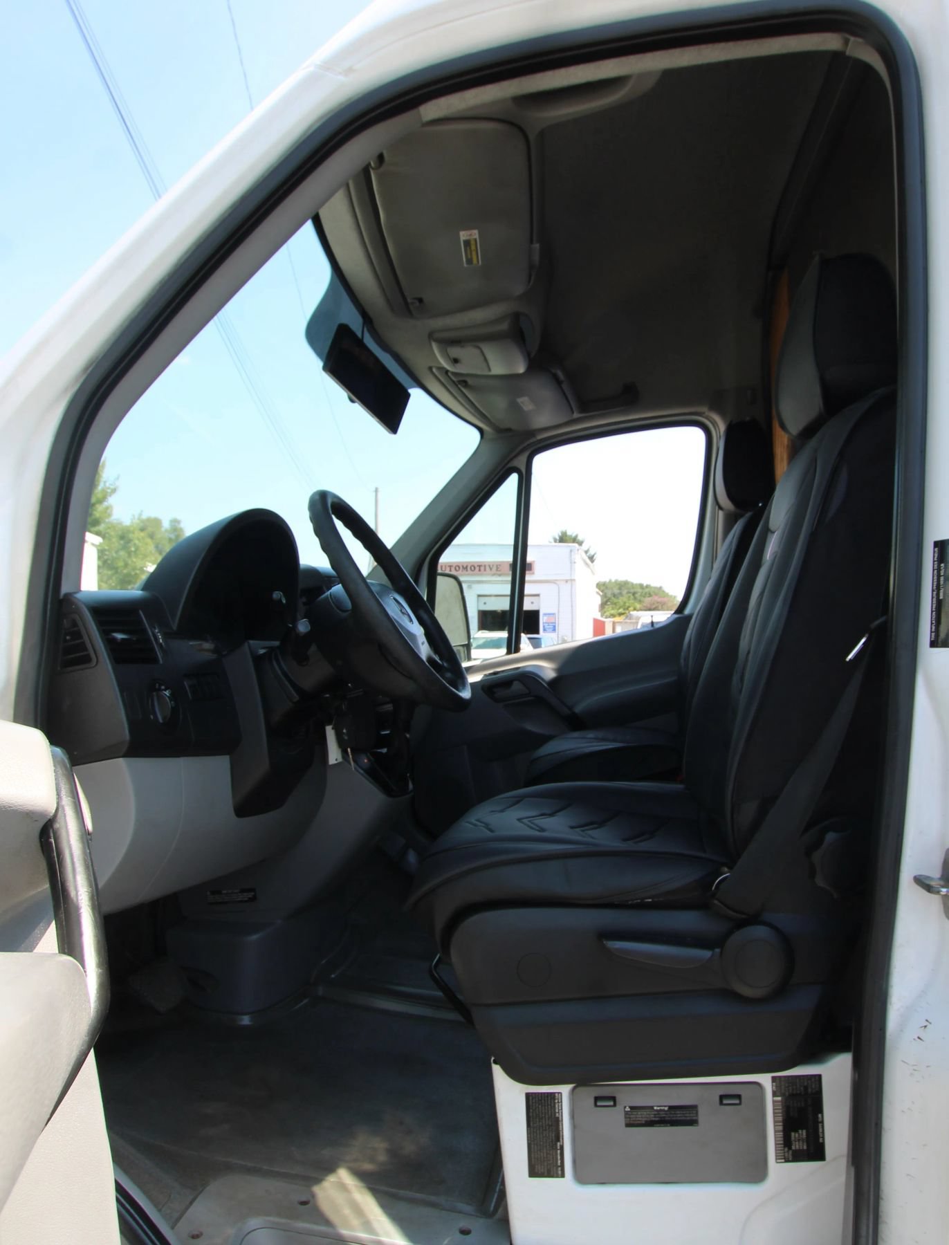 Used 2012 Mercedes-Benz Sprinter 3500 image 9