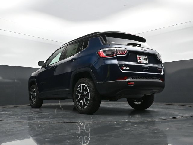 New 2026 Jeep Compass Trailhawk AWD/4WD image 61
