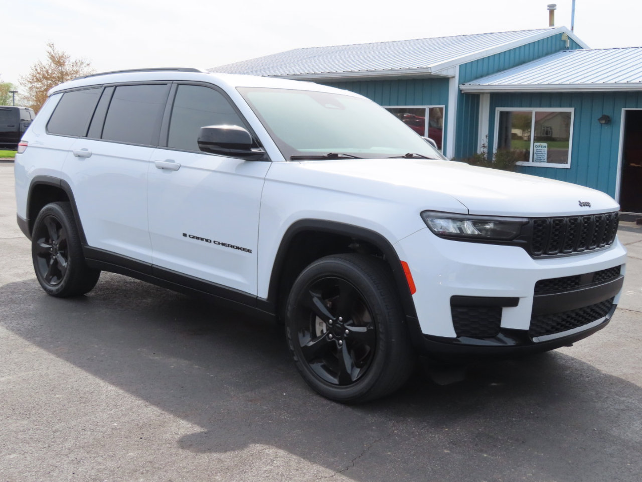 Used 2021 Jeep Grand Cherokee L Laredo image 8