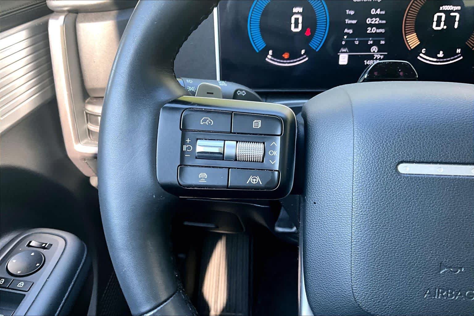 Used 2026 Hyundai Santa Fe SEL AWD/4WD image 24