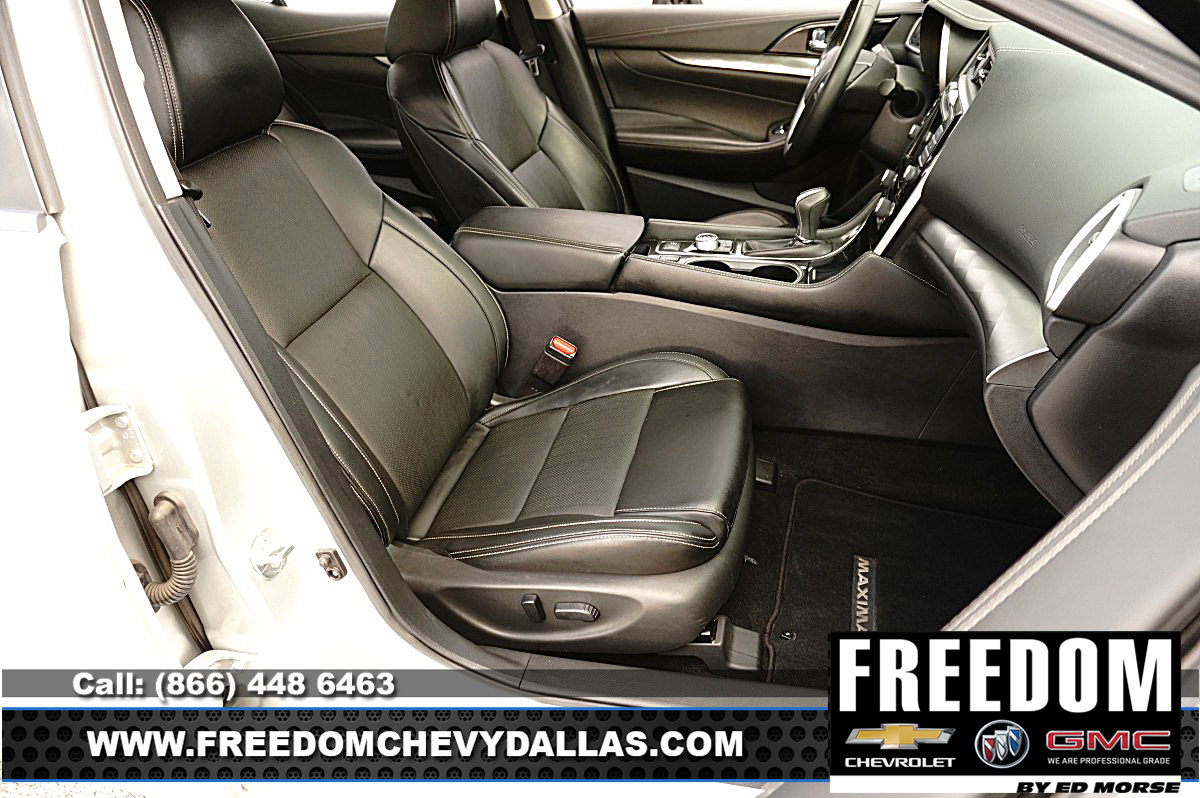 Used 2022 Nissan Maxima SV w/ Floor Mat Group FWD image 12