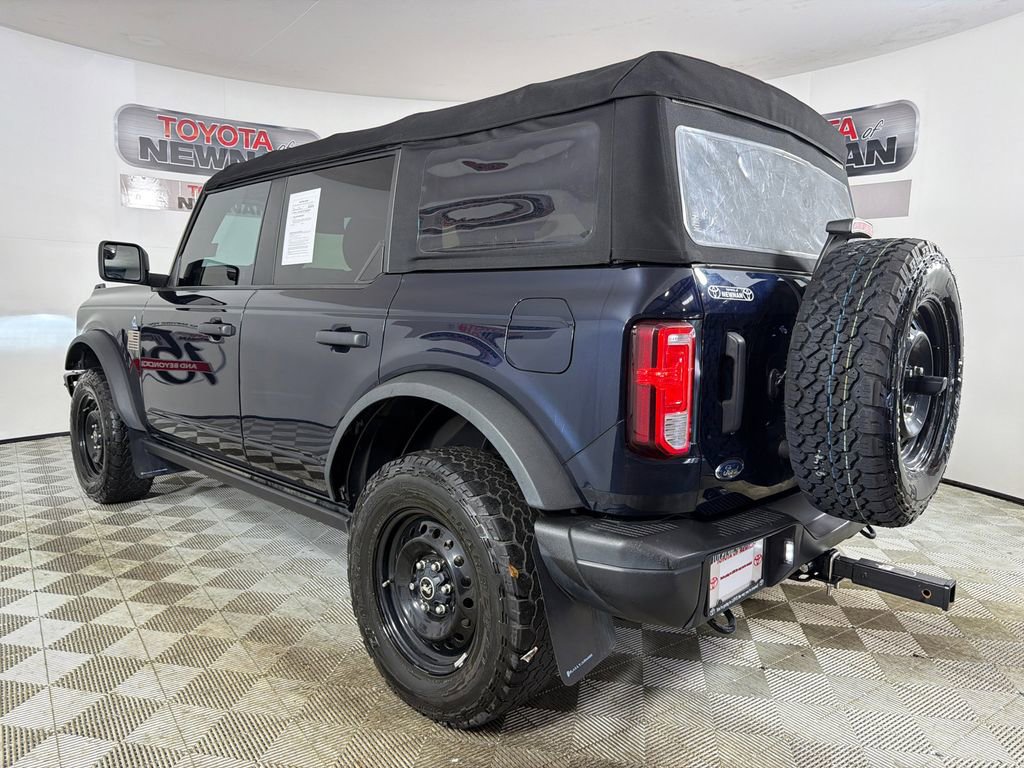 Used 2021 Ford Bronco Black Diamond image 5