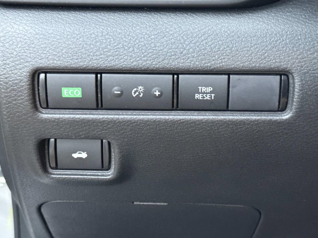 Used 2023 Nissan Sentra S FWD image 40