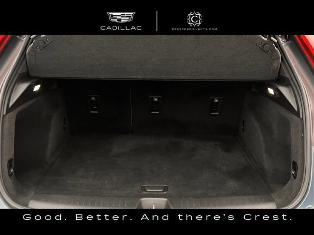 Used 2024 Cadillac XT4 Premium Luxury w/ Cold Weather Package FWD image 29