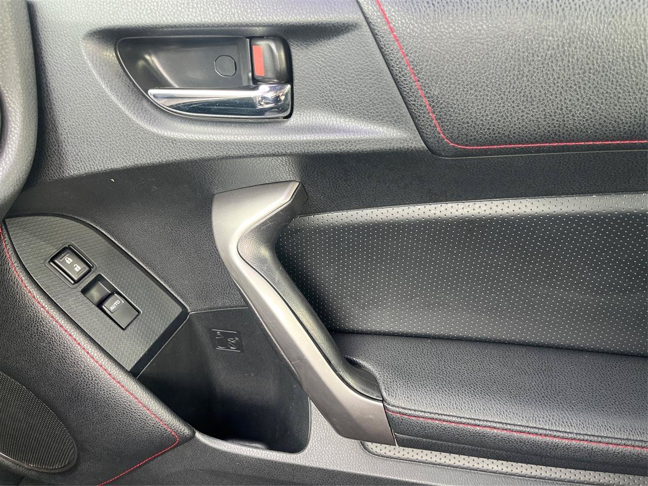 Used 2015 Scion FR-S RWD image 20