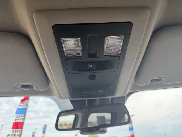 Used 2018 RAM 1500 Classic SLT w/ SLT Plus D￩cor Group AWD/4WD image 28