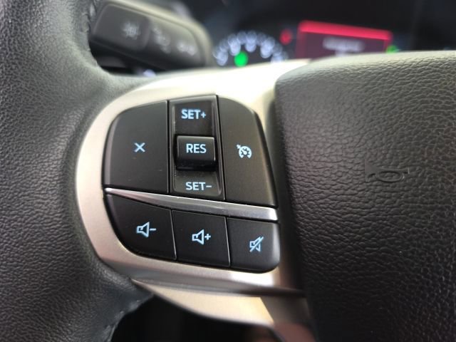 Used 2024 Ford Explorer XLT w/ Equipment Group 202A AWD/4WD image 24