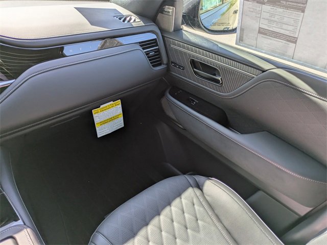 New 2025 INFINITI QX80 Autograph image 18