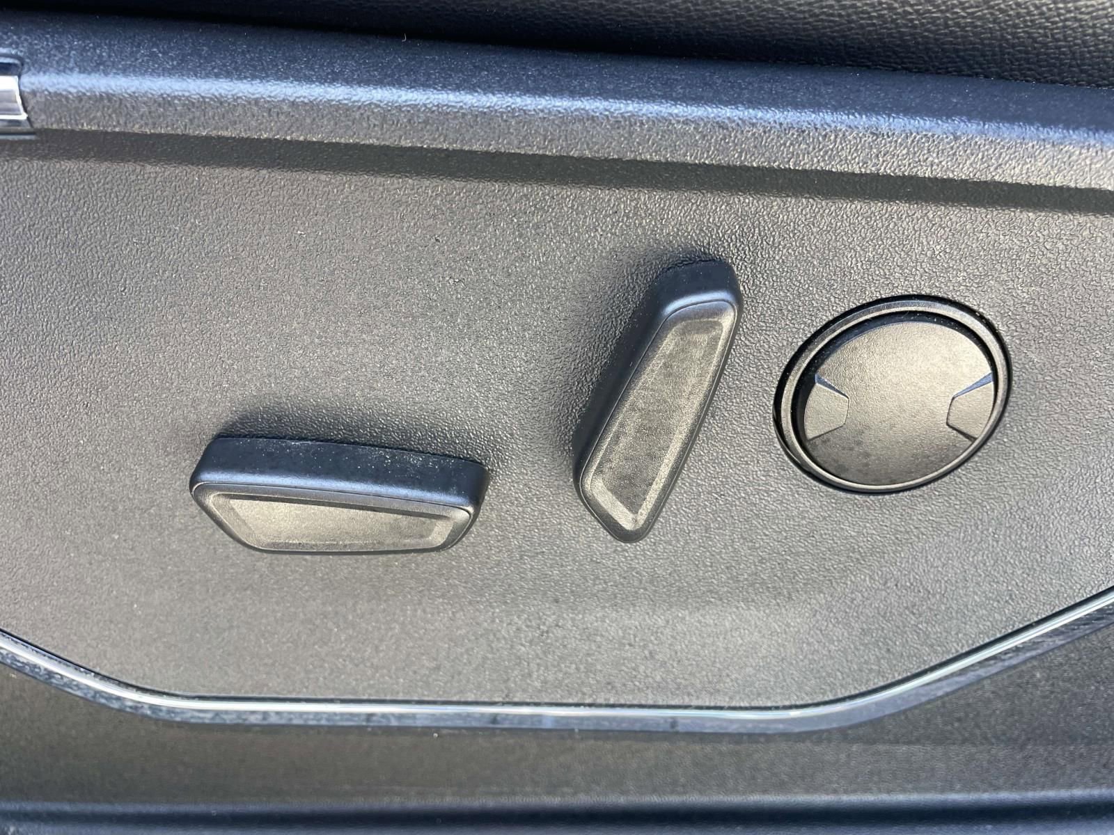 Used 2024 Ford F250 Lariat w/ Sport Appearance Package image 22