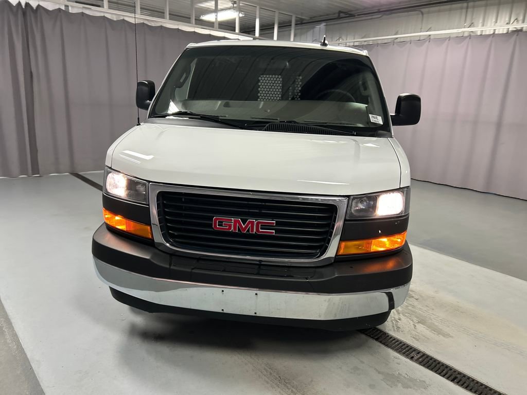 Used 2024 GMC Savana 2500 w/ Driver Convenience Package image 2