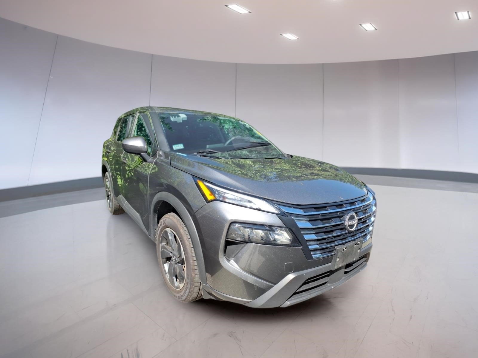 Used 2024 Nissan Rogue SV