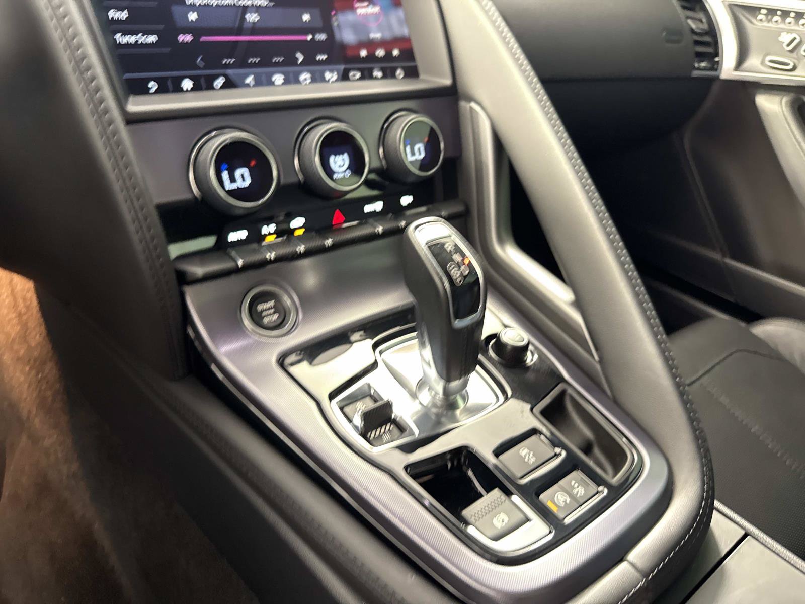 Certified 2021 Jaguar F-TYPE Coupe RWD image 20