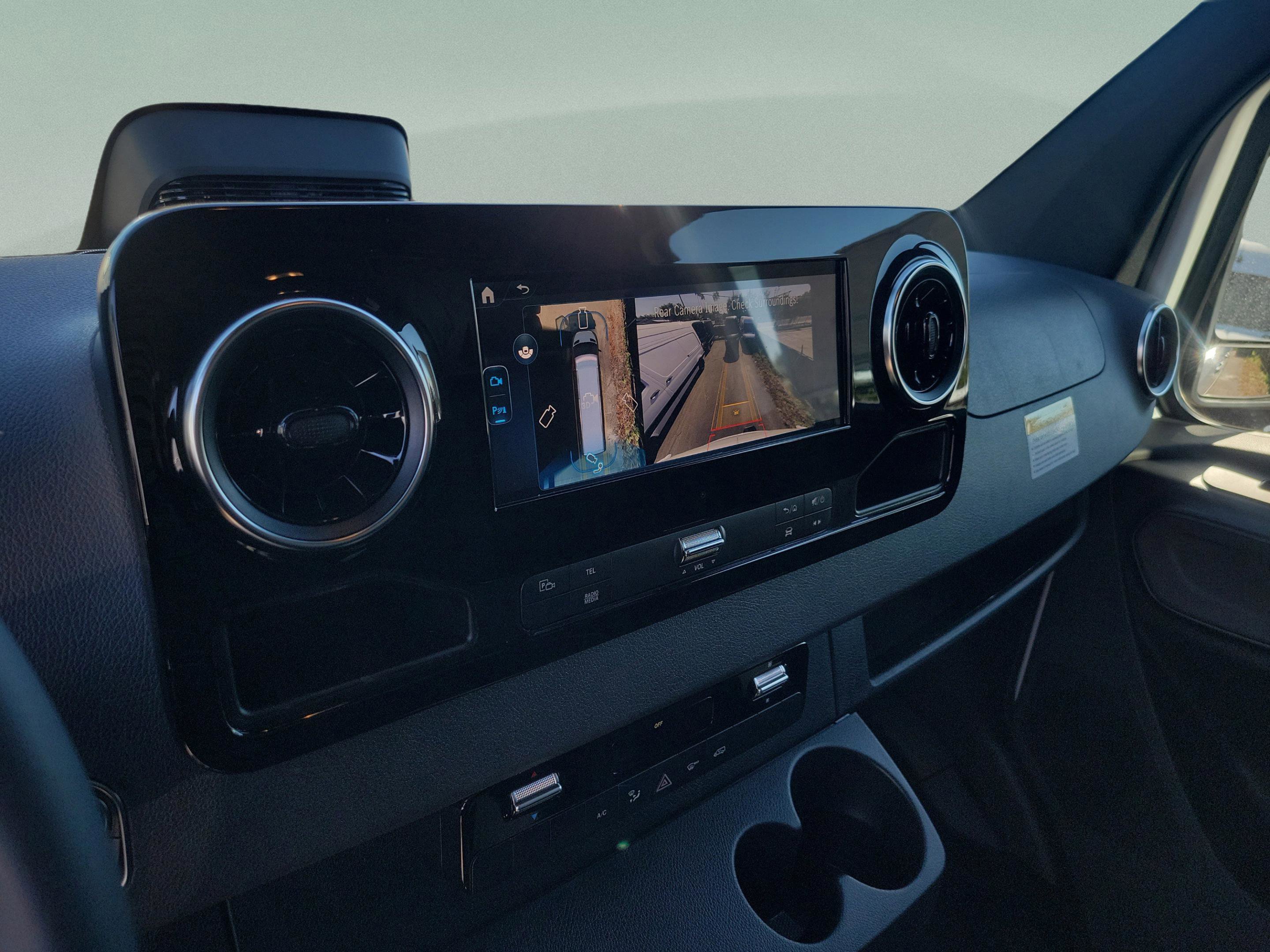 Used 2026 Mercedes-Benz Sprinter 2500 image 18