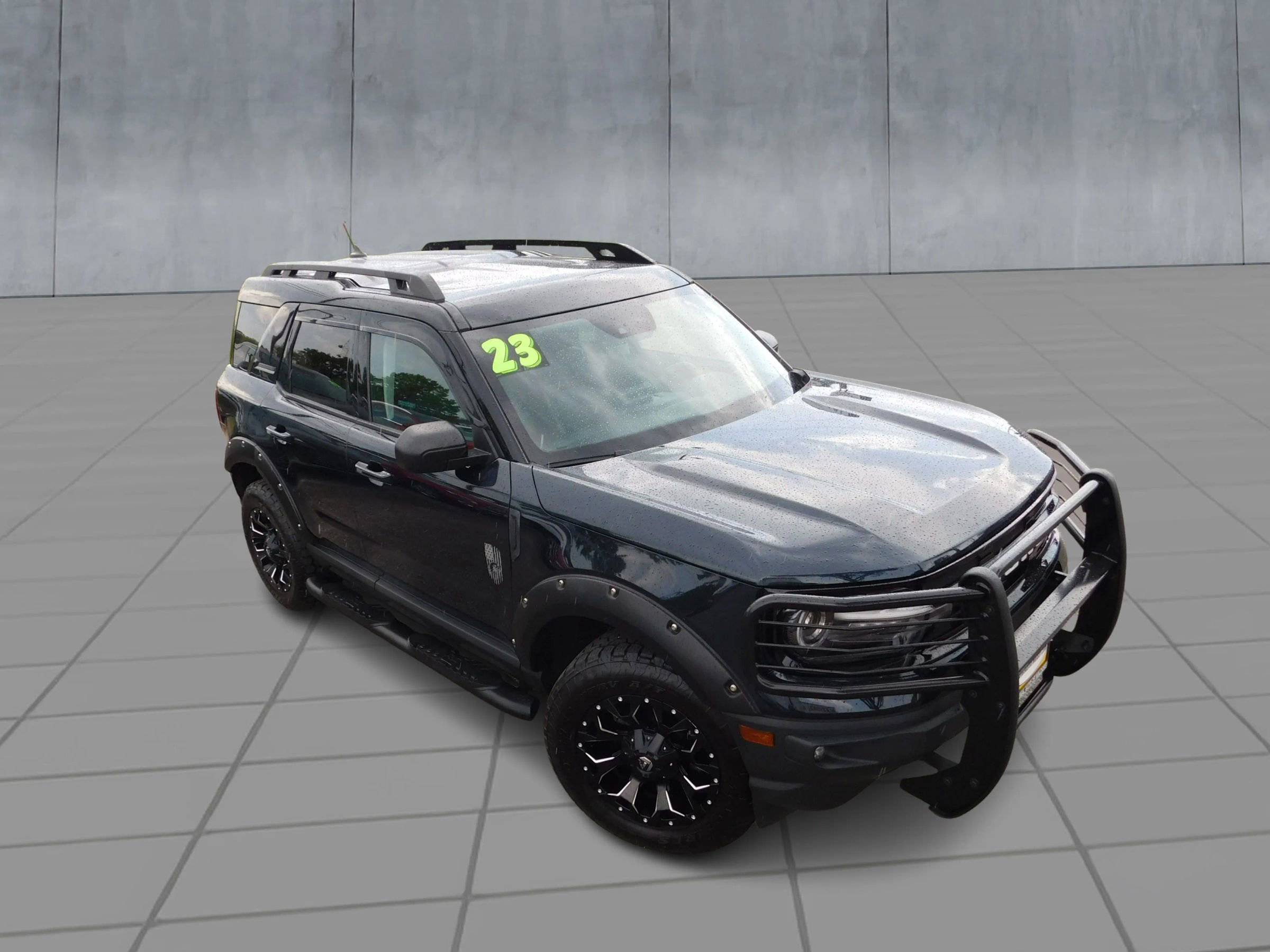 Used 2023 Ford Bronco Sport Outer Banks w/ Tech Package AWD/4WD image 2