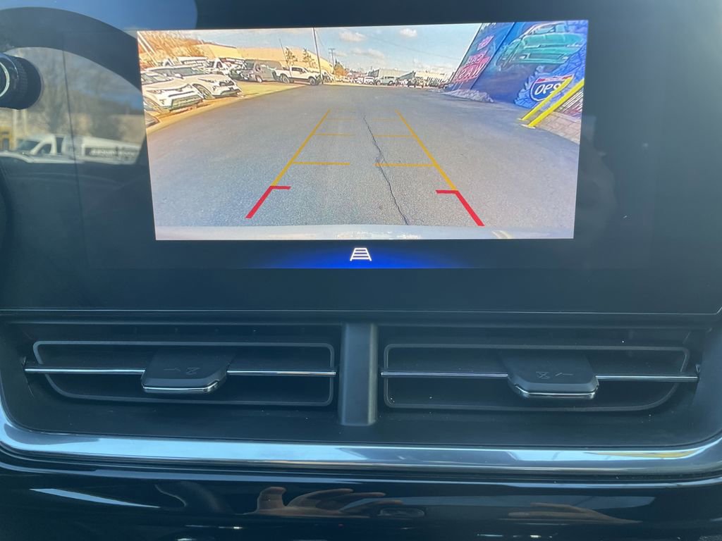 Used 2025 Chevrolet Trax RS w/ Sunroof Package image 19