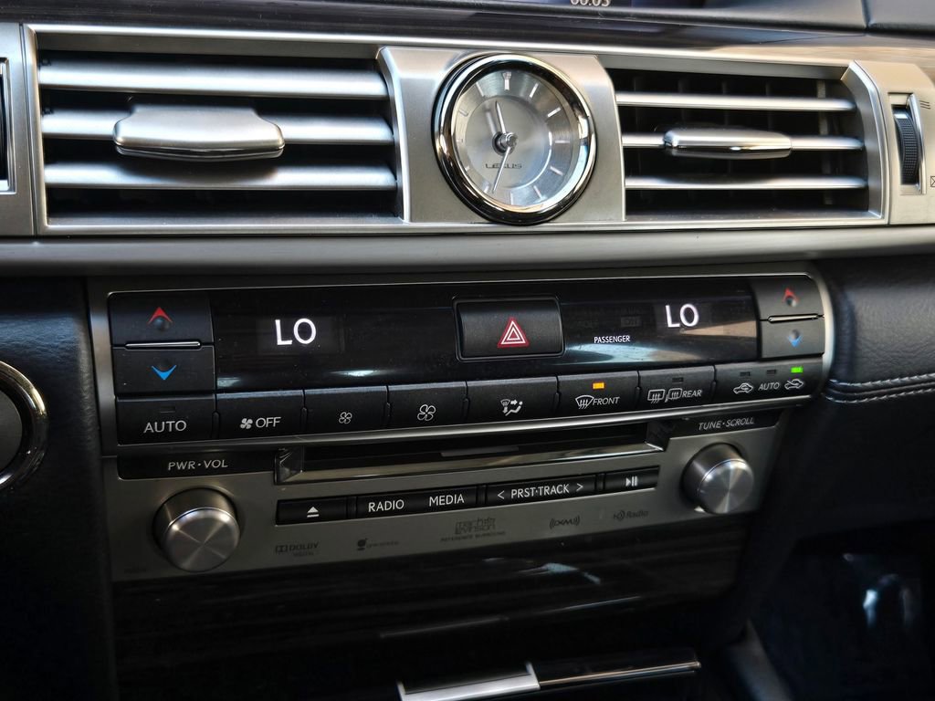 Used 2013 Lexus LS 460 w/ Comfort Pkg image 23