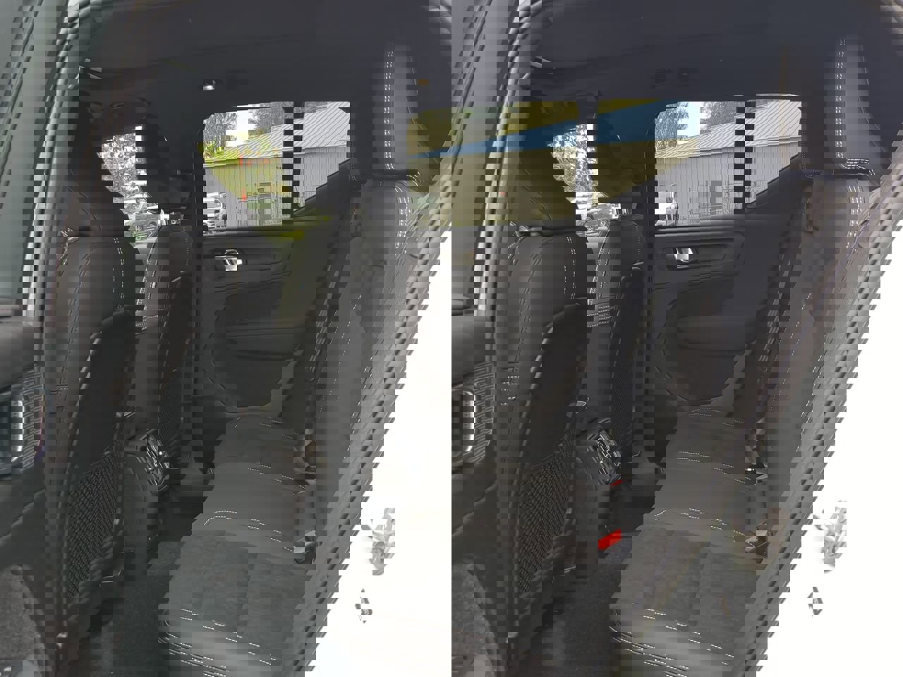 New 2024 Volvo XC40 Recharge Ultimate w/ Protection Package Premier image 13