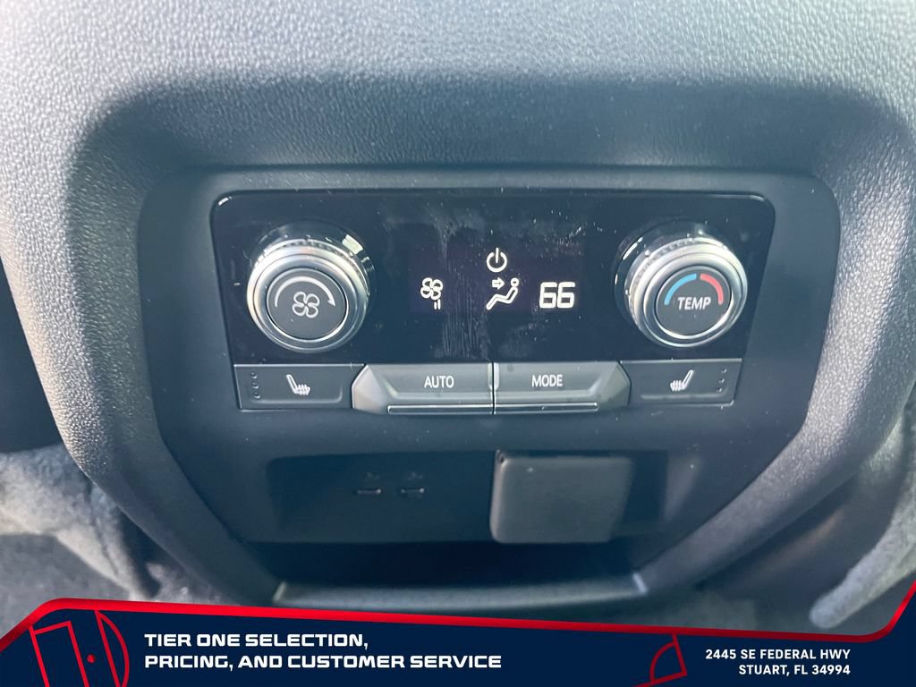 New 2026 GMC Acadia AT4 w/ Luxury Package AWD/4WD image 32