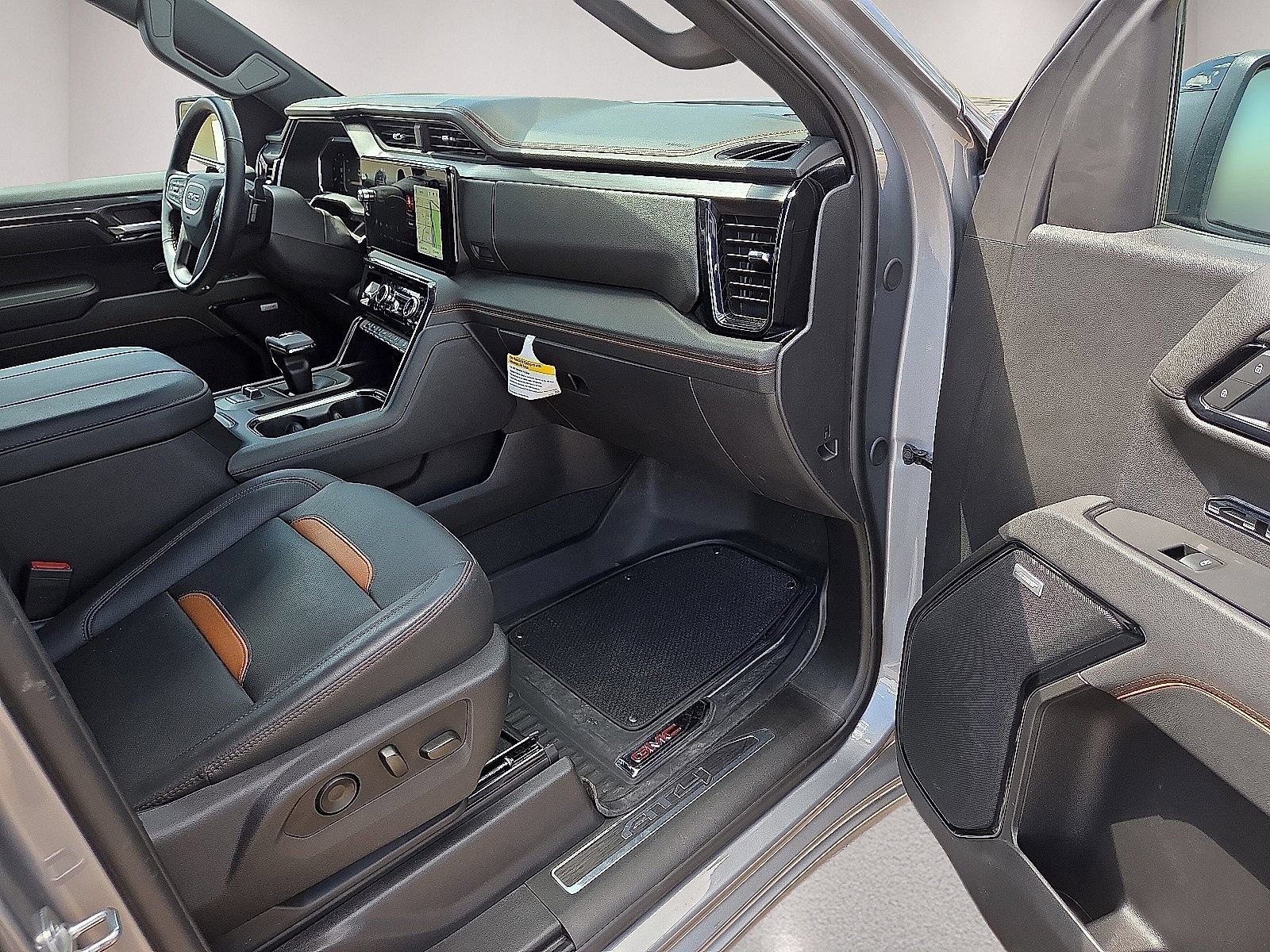 Used 2026 GMC Sierra 1500 AT4 AWD/4WD image 15