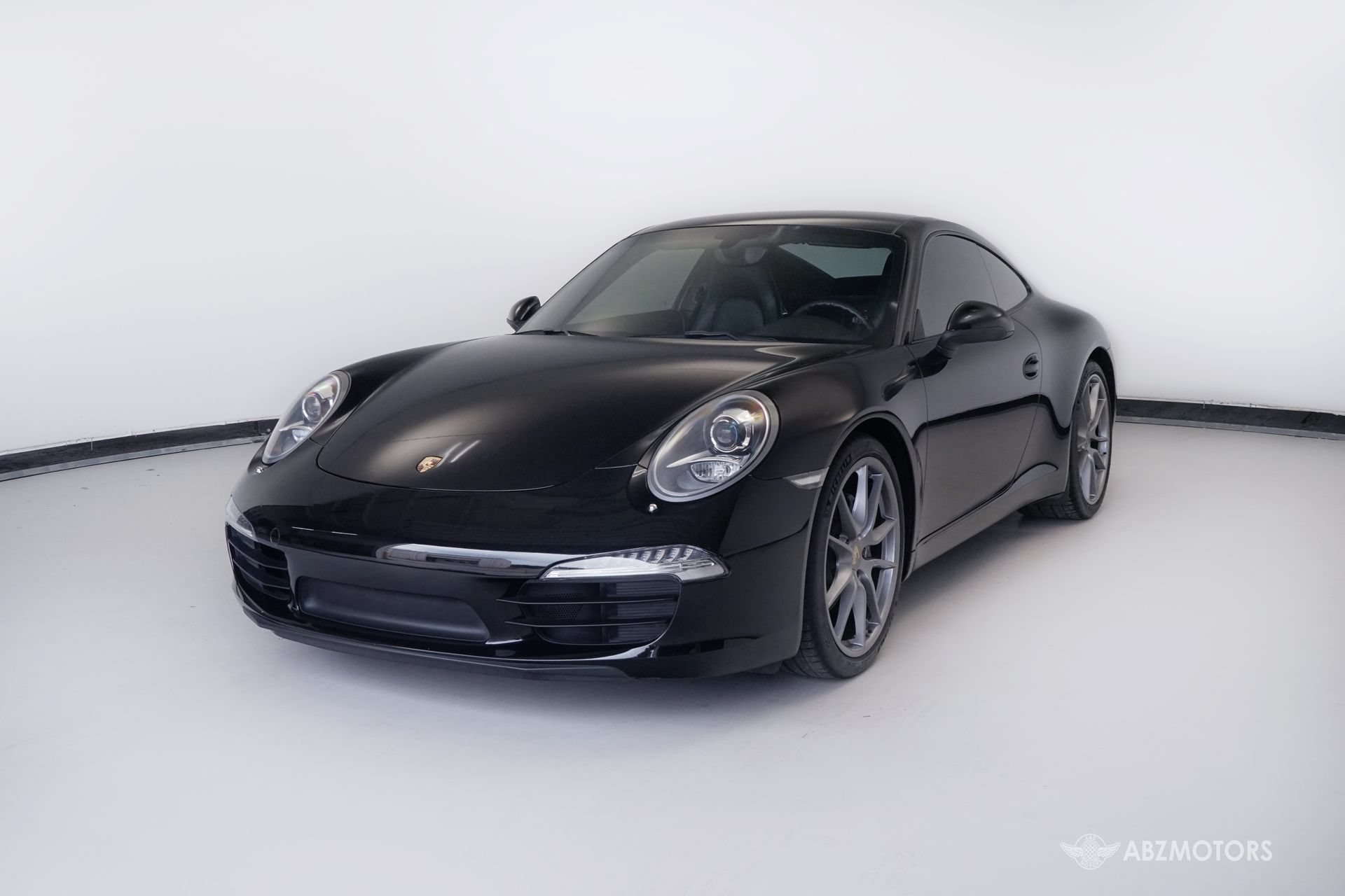 Used 2016 Porsche 911 Carrera RWD image 2