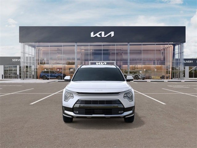New 2025 Kia Niro EX Touring image 2