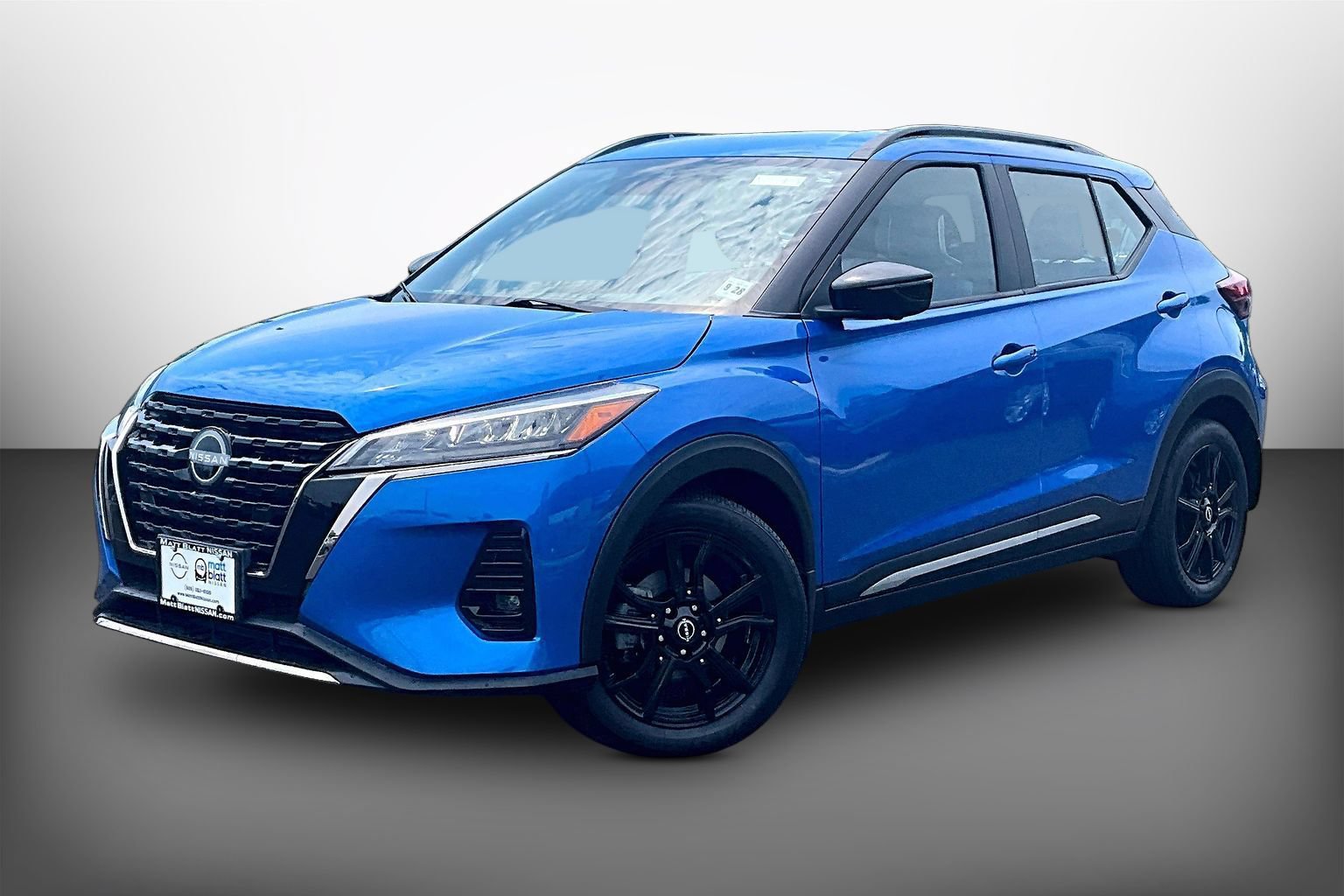 Certified 2023 Nissan Kicks SR w/ SR Premium Package FWD image 1