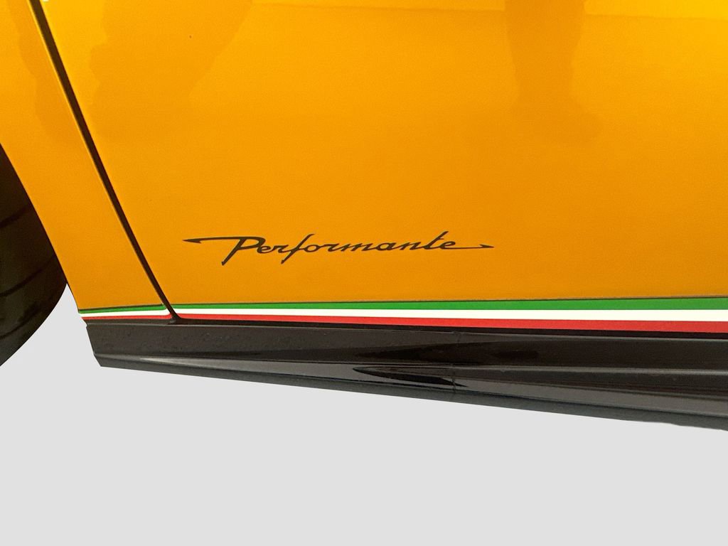 Used 2018 Lamborghini Huracan Performante AWD/4WD image 25