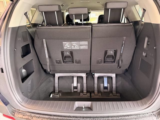 New 2026 Kia Carnival FWD image 25