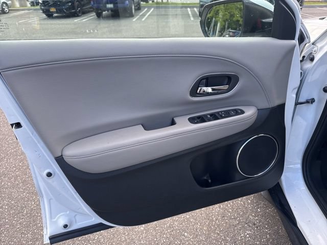 Used 2017 Honda HR-V EX-L image 14