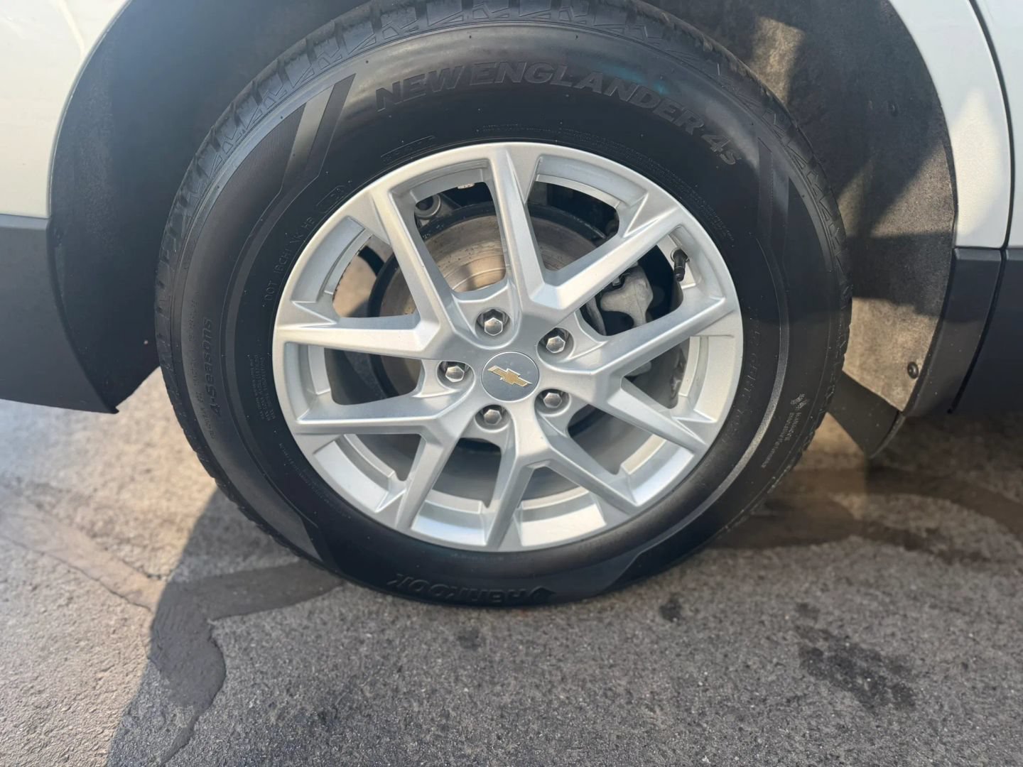 Used 2022 Chevrolet Equinox LS AWD/4WD image 40
