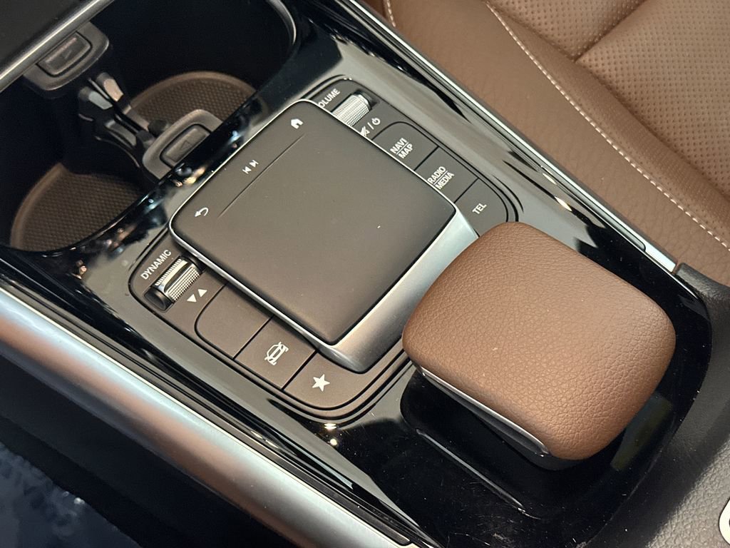 Certified 2022 Mercedes-Benz GLA 250 image 32