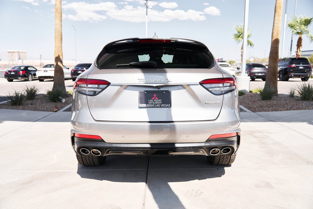 Used 2022 Maserati Levante Modena image 7
