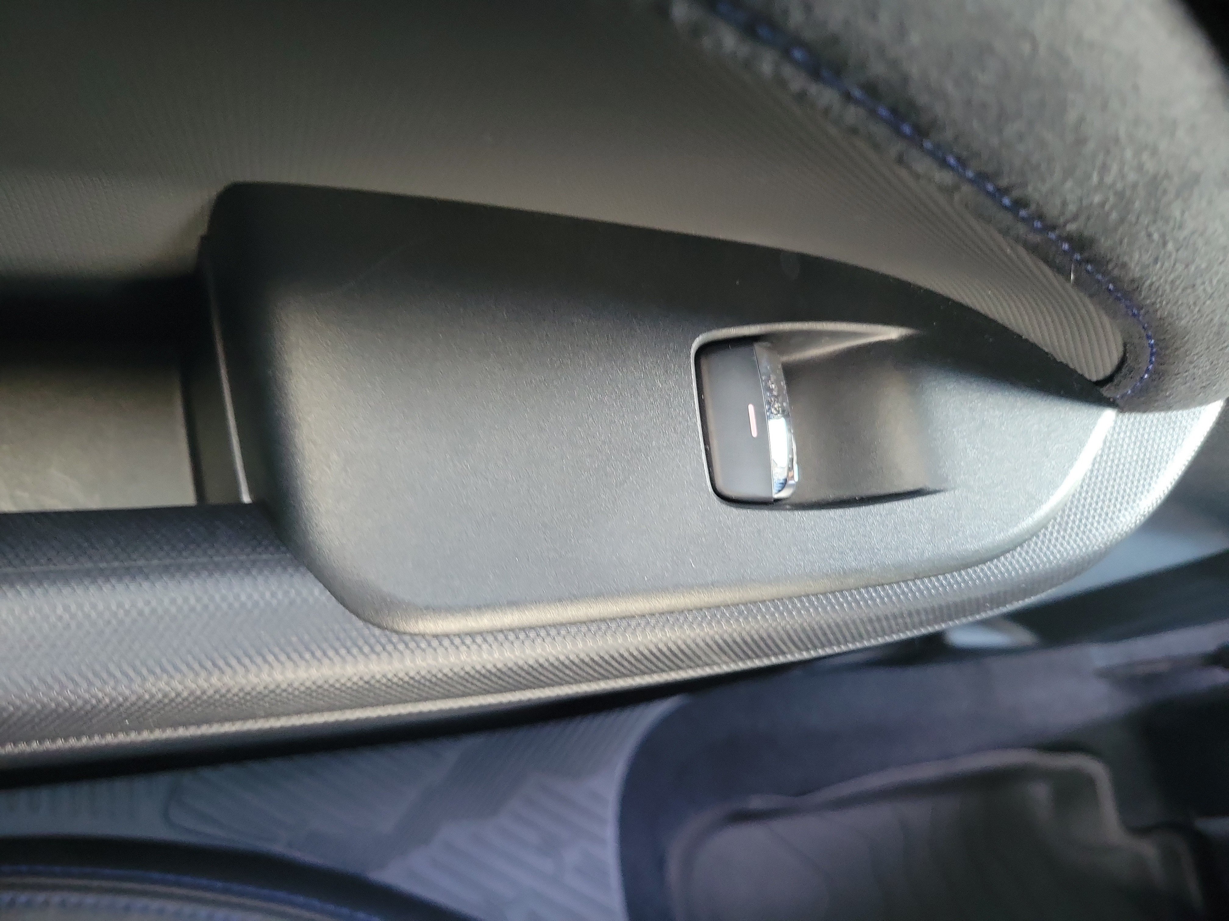 Used 2025 Subaru Forester Limited AWD/4WD image 14