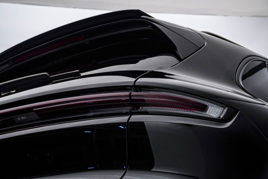 New 2026 Porsche Cayenne Turbo image 12