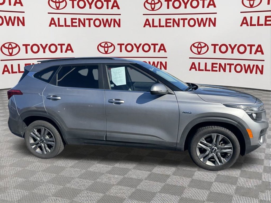 Used 2021 Kia Seltos S AWD/4WD image 10